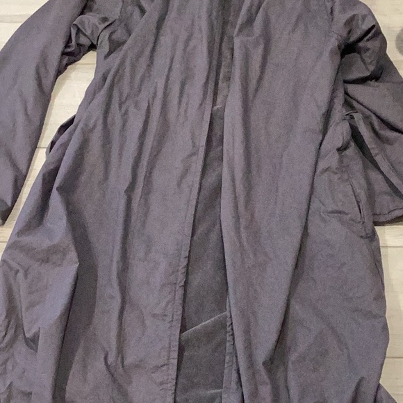 Grey Robe - Picture 4 of 7